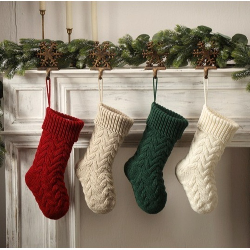Calzini natalizi lavorati a ma - Christmas Stocking Hanging recensione e prezzo